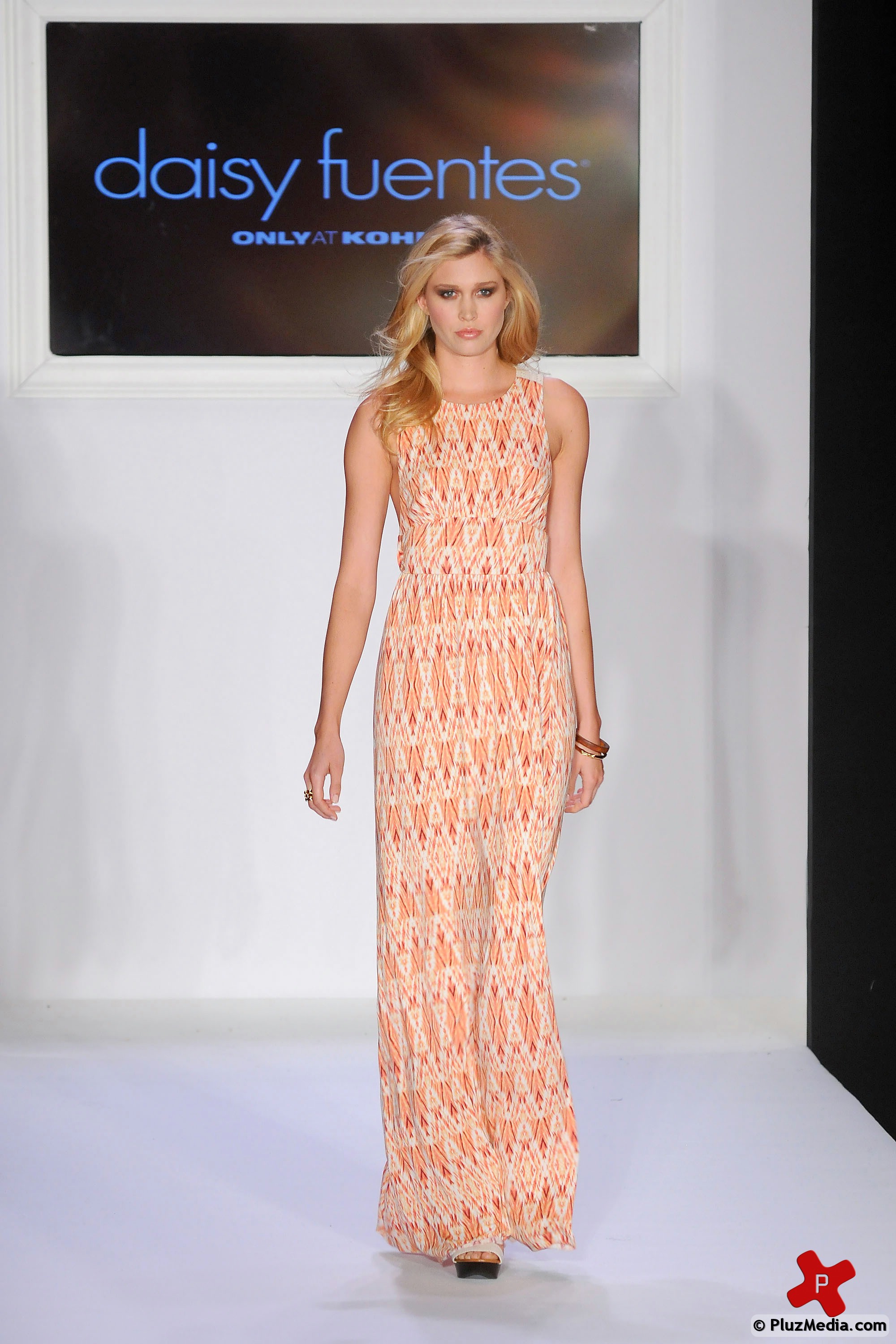 Mercedes Benz New York Fashion Week Spring 2012 - Daisy Fuentes | Picture 76070